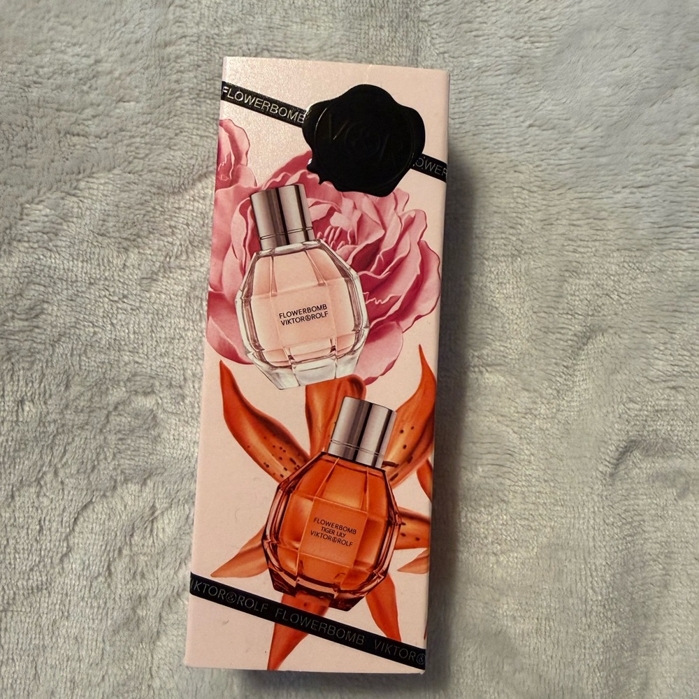 Viktor & Rolf Flowerbomb Duo Gift Set Box